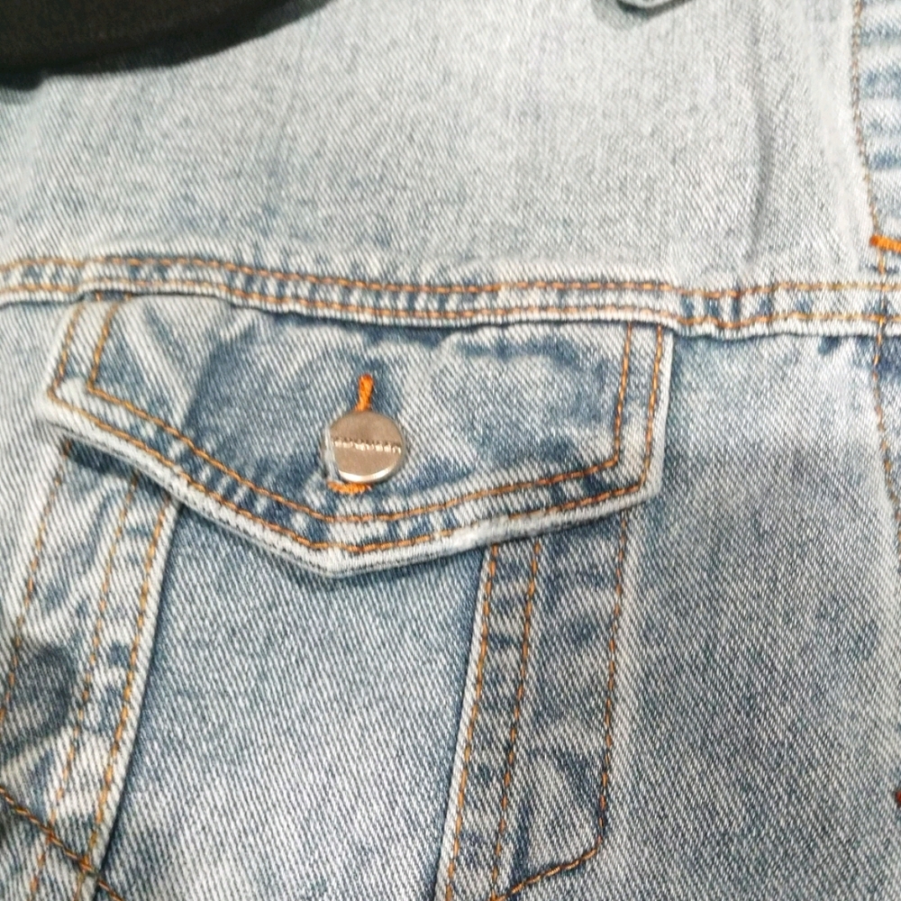 Oversized denim jacket - Picture 6 of 8